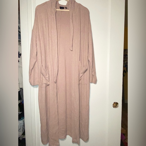 Urban Outfitters Out From Under Long Cardigan Robe - Picture 1 of 13